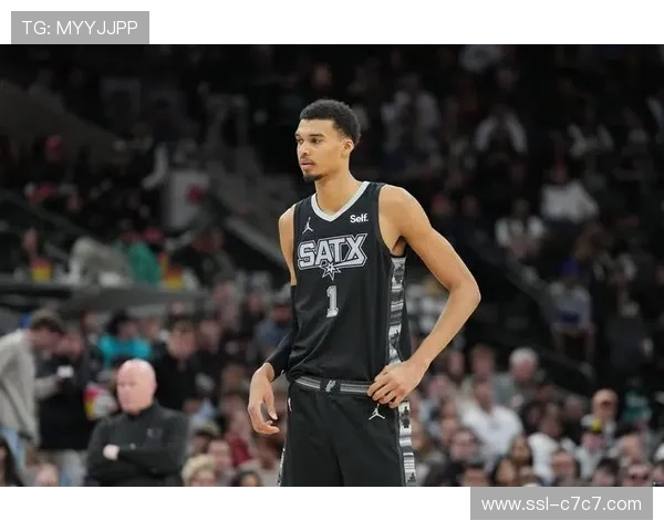 文班亚马3.6盖帽领跑联盟,马刺新核防守威慑力凸显 文班亚马3.6盖帽领跑联盟,马刺新核防守威慑力凸显