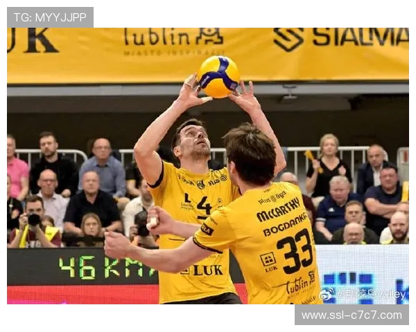 波兰卢布林男排新赛季开局强势,联赛与超级杯连捷显冠军相 波兰卢布林男排新赛季开局强势,联赛与超级杯连捷显冠军相