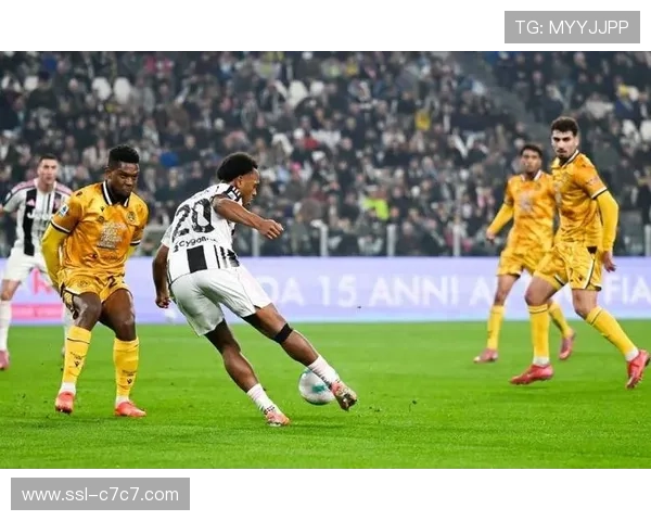 尤文图斯2-1逆转卡利亚里，伊尔迪兹梅开二度